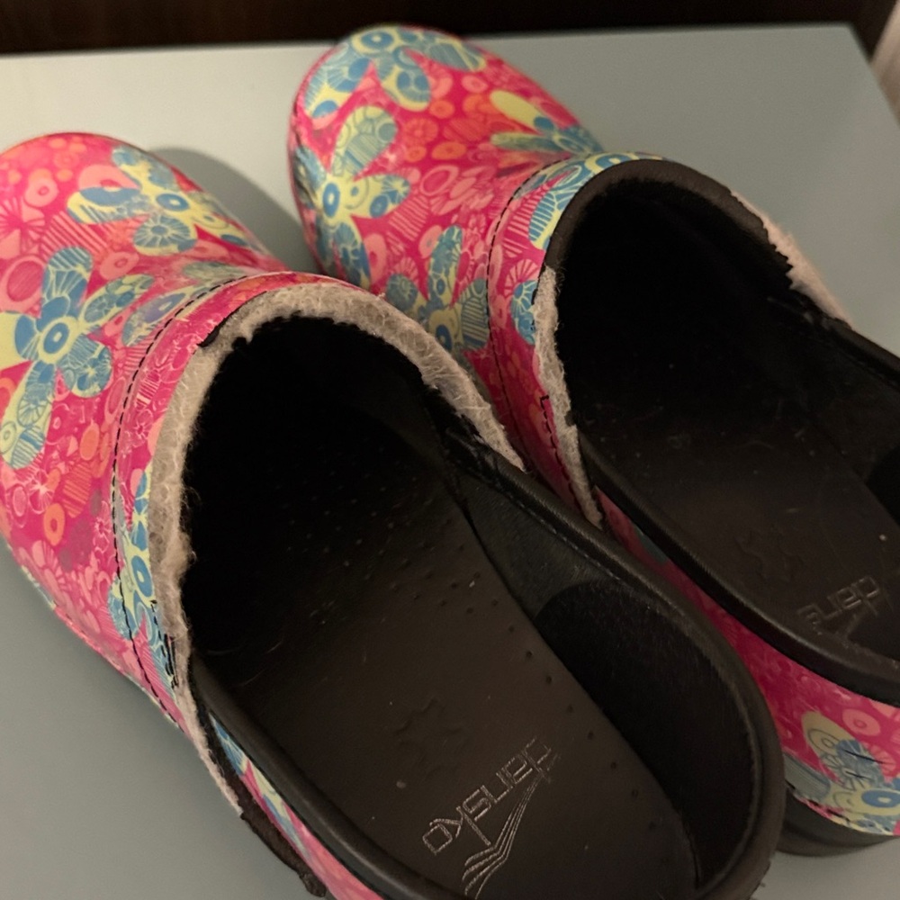 Colorful Floral Clogs - Picture 8 of 8
